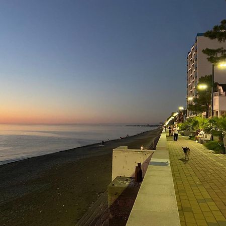 La Vie En Rose Hotel Kobuleti Bagian luar foto