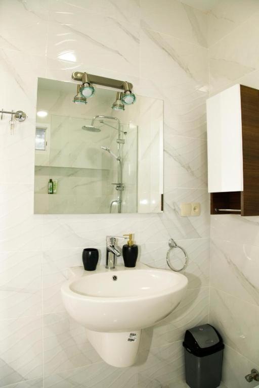 La Vie En Rose Hotel Kobuleti Bagian luar foto